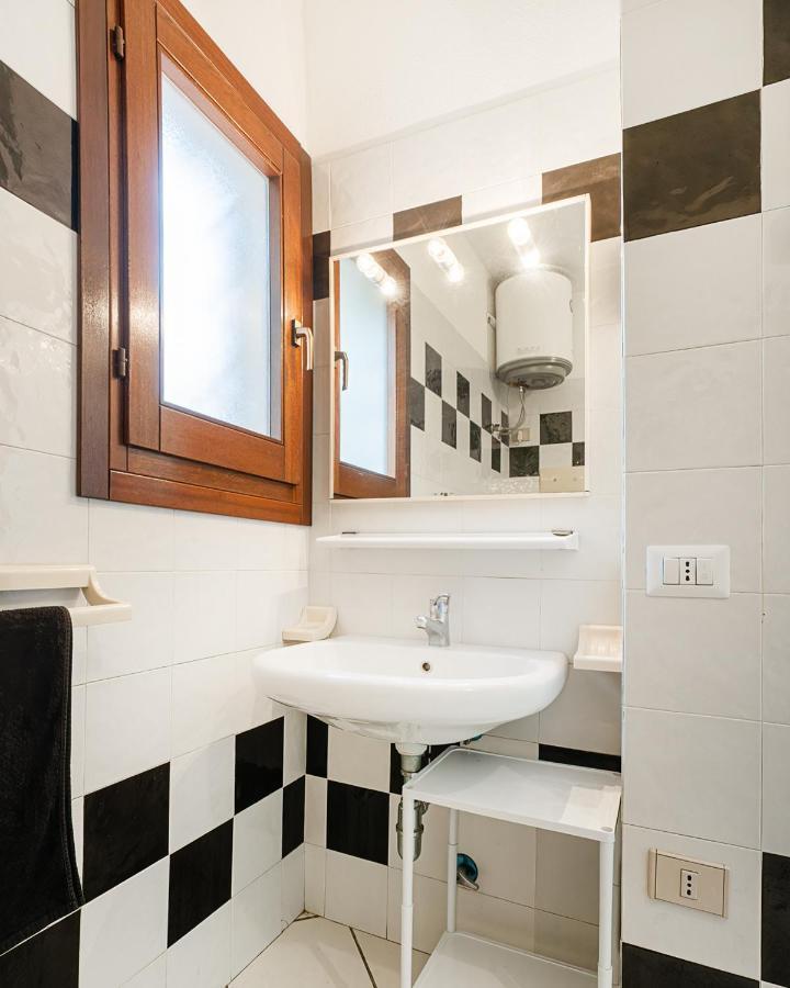 Ambra Holiday Rooms San Teodoro  Dış mekan fotoğraf