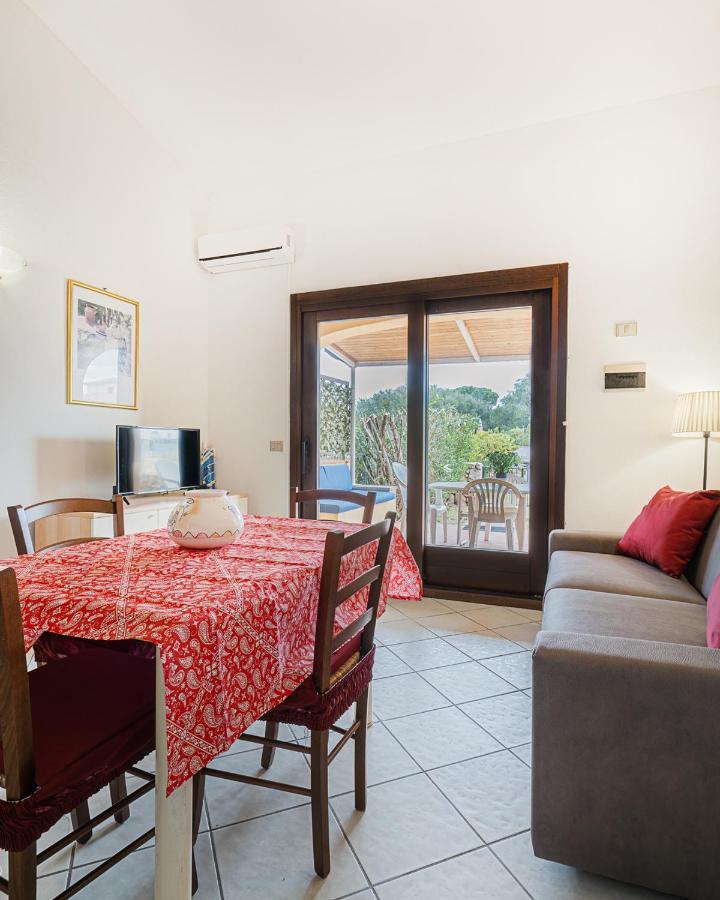 Ambra Holiday Rooms San Teodoro  Dış mekan fotoğraf