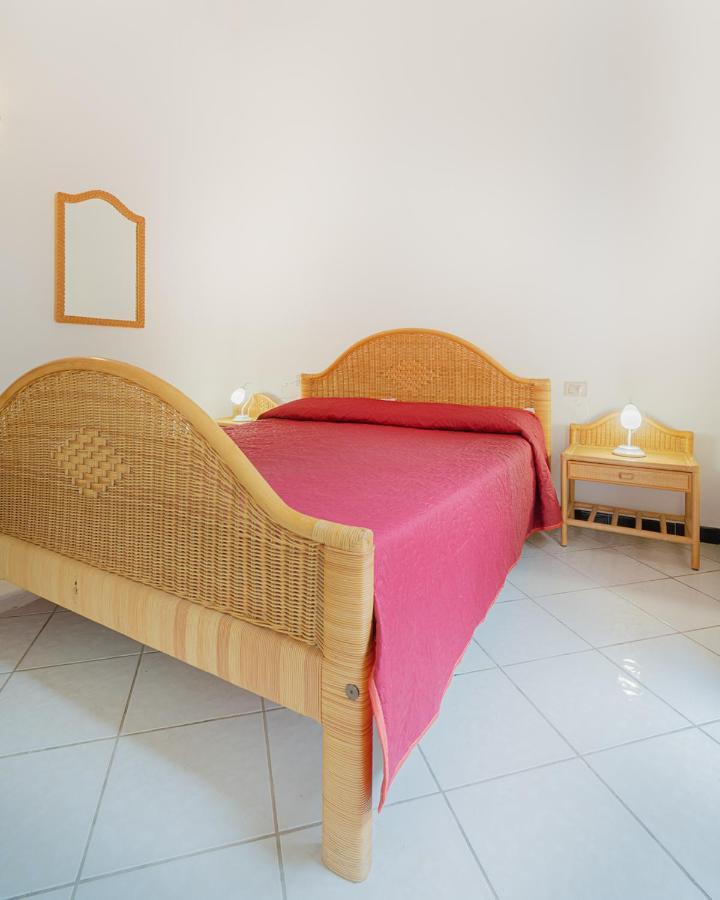 Ambra Holiday Rooms San Teodoro  Dış mekan fotoğraf